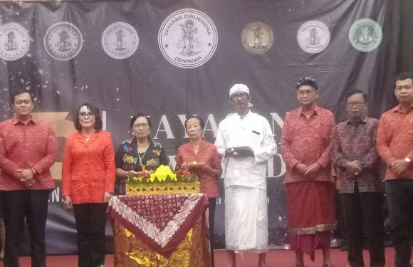 Dr I Ketut Wirawan, SH.M.Hum Sampaikan, Pada Usia ke 70 Yayasan Dwijendra Masih Eksis Dalam Penyelenggaraan Pendidikan. .