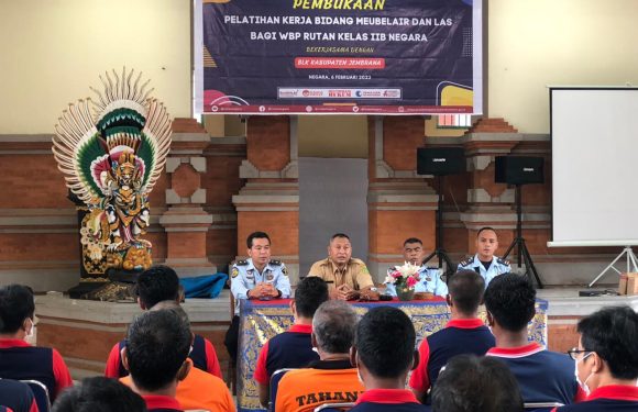 Gandeng BLK Jembrana, Rutan Negara Gelar Pelatihan Kerja Meubelair Dalam Meningkatkan Keterampilan WBP.