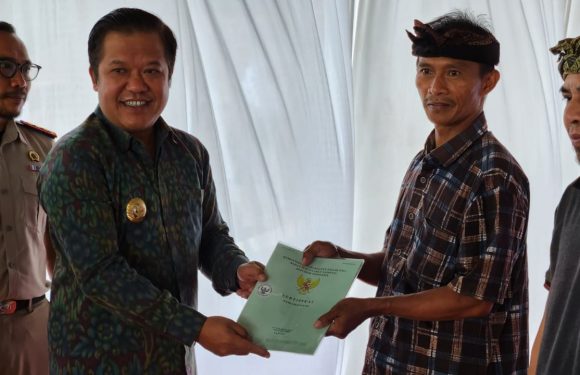 Bupati Bangli Hadir Dalam Kegiatan GEMAPATAS di Desa Pengiangan.