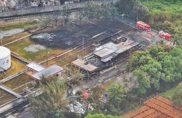 Polri Bantu Tangani Kebakaran Depo Pertamina Plumpang: Identifikasi Korban hingga Usut Penyebabnya.