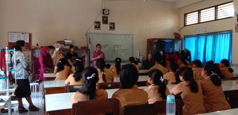 Ujian Sekolah di SMK Negeri 4 Denpasar Berjalan Dengan Lancar dan Kondusif.