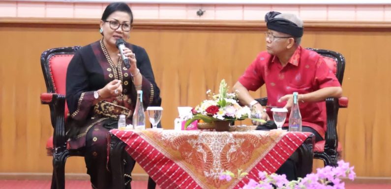 Dalam Rangka memperingati Hari Kartini Yayasan Dwijendra menggelar Talk Show dengan Tema “ Meningkatkan Peran Ibu Dalam Menjadikan Anak Yang Suputra ”.