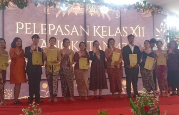 Kepala Sekolah SMA 5 Denpasar Tekankan, Siswa Yang sudah Lulus Tetap Jaga Almamater Sekolah.