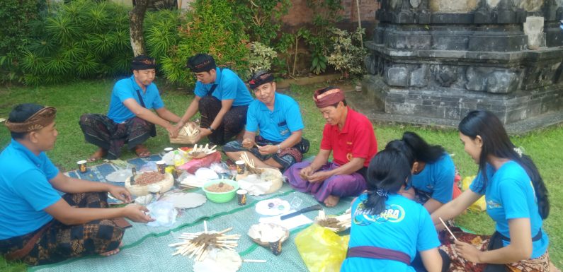 Menyambut Hari Raya Saraswati SMP Dwijendra Denpasar Gelar Pasraman .