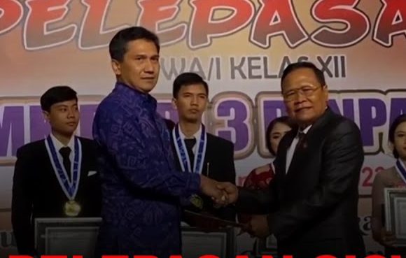 SMK PGRI 3 Denpasar Lepas 518 Siswa Kelas XII.