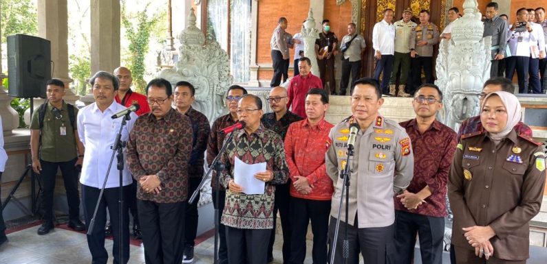 Gubernur Wayan Koster Terbitkan SE Gubernur No. 04 Tahun 2023 tentang Tatanan Baru Bagi Wisman di Bali.