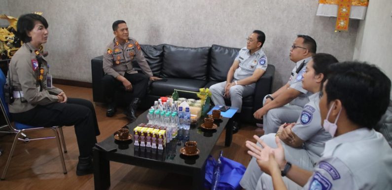 Kapolres AKBP Teguh Priyo Wasono Terima Audensi Kepala Jasa Raharja Cabang Bali.