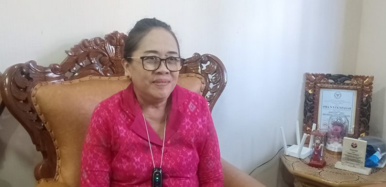 Pendaftaran Peserta Didik Baru di SMA 5 Denpasar Berjalan Dengan Baik Sesuai Juknis.