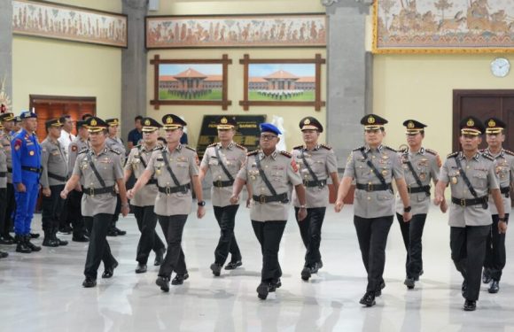 Kapolda Bali Pimpin Sertijab PJU Polda Bali.