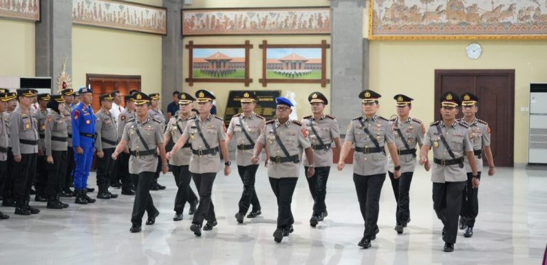 Kapolda Bali Pimpin Sertijab PJU Polda Bali.