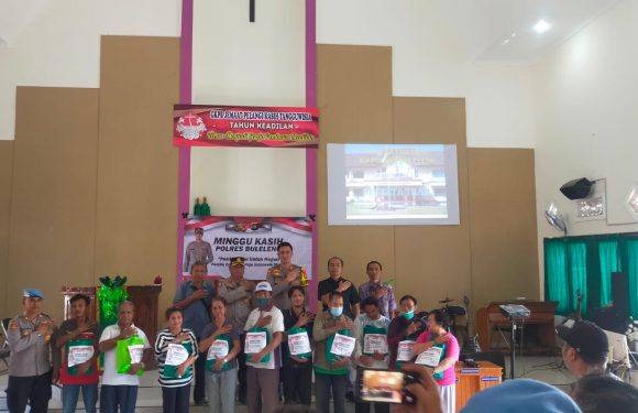 Gelar Minggu Kasih Polres Buleleng, Berikan Tali Kasih di Gereja GKPB Pelangi Kasih, Seririt.