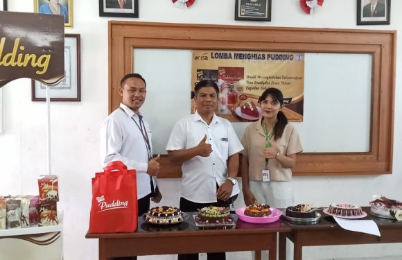 Pada Masa Jeda SMP Dwijendra Denpasar Menggelar Lomba Menghias Pudding