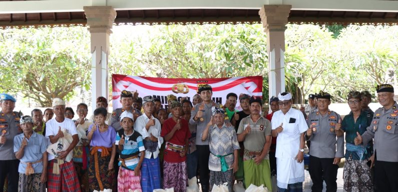 Kapolres Buleleng Salurkan Tali Kasih Untuk Minggu Kasih.