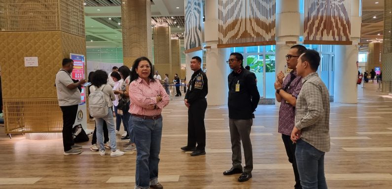 Kakanwil Kemenkumham Bali Tinjau Layanan Keimigrasian di Bandara Ngurah Rai, Pasca Gangguan Pusat Data Nasional.