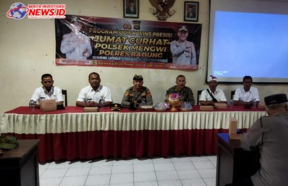 Kapolsek Mengwi Gelar Jumat Curhat Bersama Pecalang dan Linmas Desa Baha.