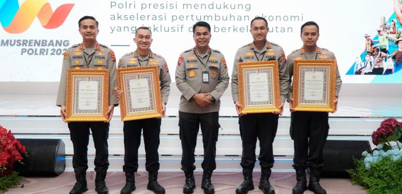 Polres Buleleng Meraih Penghargaan Kategori Pelayanan Prima Hasil PEKPP Di Lingkungan  Polri Tahun 2023.