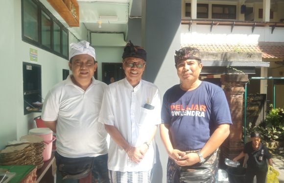 Menjelang Hari Raya Saraswati, SMP Dwijendra Denpasar Menggelar Pasraman.