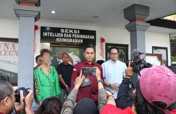 Melebihi Ijin Tinggal, Warga Negara Ukraina di Deportasi.