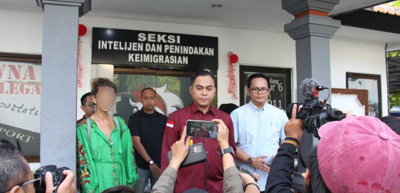 Melebihi Ijin Tinggal, Warga Negara Ukraina di Deportasi.