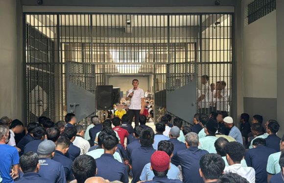 KALAPAS KEROBOKAN LAKUKAN PENDEKATAN DAN BERI PENGUATAN KEPADA WARGA BINAAN.