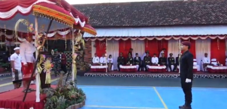 Pada HUT RI ke 79, Rutan Kelas IIB Negara Menggelar Upacara Bendera dan Sekaligus Pemberian Remisi Kepada  Warga Binaan.