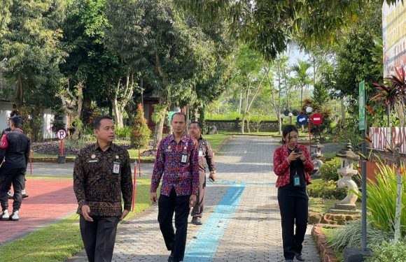 JELANG VERIFIKASI LAPANGAN OLEH TPM, KARUTAN BANGLI TINJAU KEMBALI SARANA PRASARANA PENUNJANG PELAYANAN.