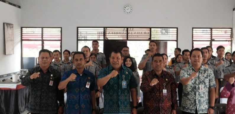 HIDANGKAN MAKANAN YANG LAYAK UNTUK WBP, SELURUH PETUGAS LAPAS RUTAN IKUTI SERTIFIKASI TATA BOGA DI RUTAN BANGLI.