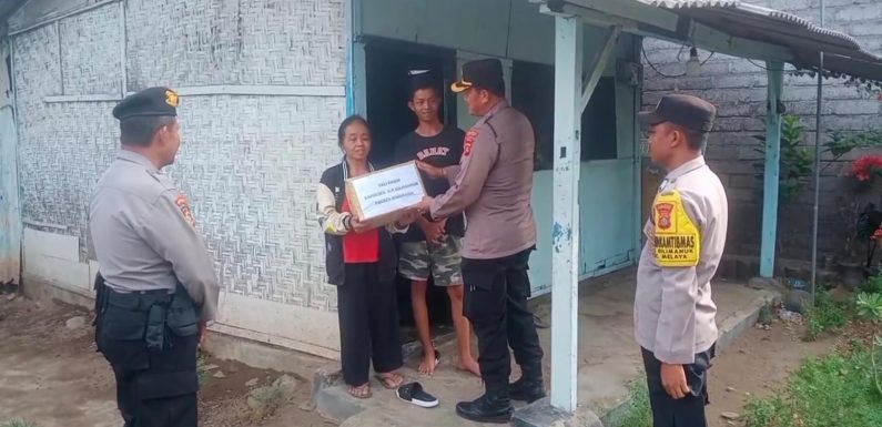 Gelar Minggu Kasih Kapolsek Gilimanuk Berikan Bantuan  Kepada Seorang Warga di Lingkungan Asri Kelurahan Gilimanuk.