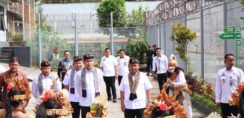 Wujudkan Pelayanan Kesehatan WBP yang Semakin Optimal, Plt. Dirjen PAS Resmikan Klinik Pratama di Lapas Narkotika Bangli.