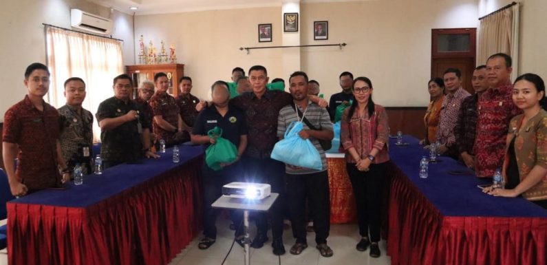 LAPAS KEROBOKAN IKUTI PANEN RAYA DAN PENYERAHAN BANSOS SERENTAK BERSAMA MENTERI IMIGRASI DAN PEMASYARAKATAN.
