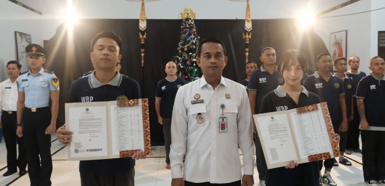 Rayakan Hangatnya Natal, 22 WBP Kristiani terima Remisi.