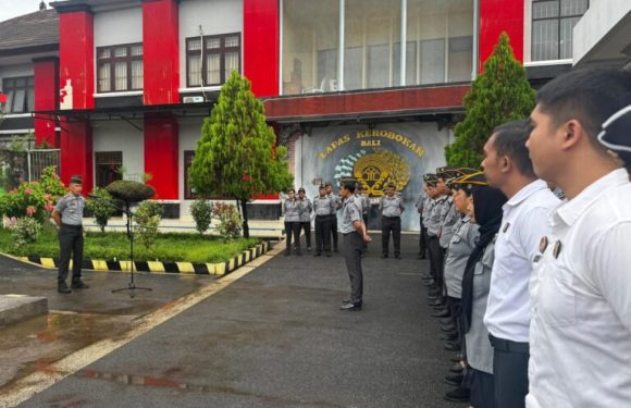 PIMPIN APEL PEGAWAI, KALAPAS KEROBOKAN : TINGKATKAN KEWASPADAAN PADA JAM RAWAN.