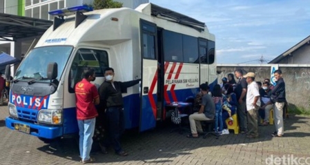 Layanan SIM Keliling Polres Tabanan Semakin Diminati Masyarakat.