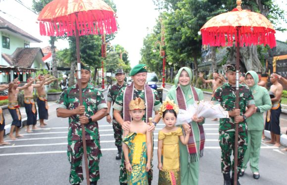 Dandim Gianyar Letkol Cpn I Gede Winarsa Atensi Kunjungan Pangdam IX/Udayana di Yonzipur 18/YKR.