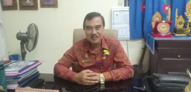 SMK Negeri 3 Denpasar Menggelar Acara Perpisahan Siswa Kelas XII Tahun Ajaran 2024/2025 Bertempat di Aula Sekolah.