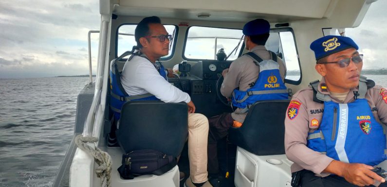 Sat Polairud Polres Jembrana Sisir Perairan Selat Bali Cari Korban KMP Tunu Pratama Jaya.