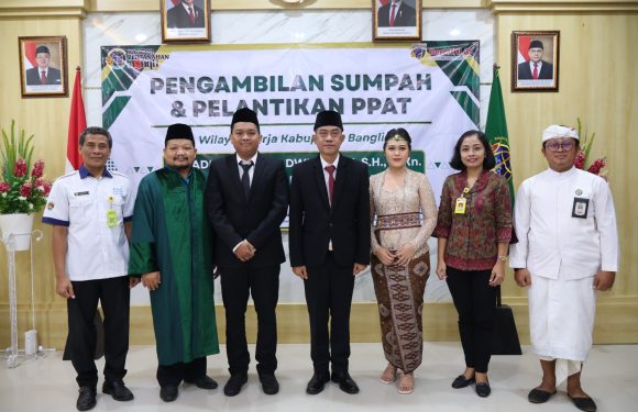 Dua PPAT Resmi Dilantik di Kantor Pertanahan Kabupaten Bangli.