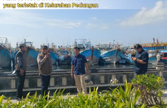 Petugas Kantor Pertanahan Kota Denpasar Melaksanakan Pemeriksaan Lapangan  Terhadap Permohonan Hak atas Tanah.