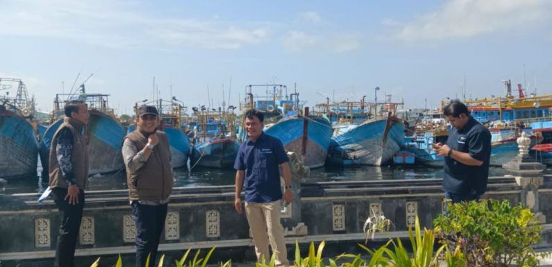 Petugas Kantor Pertanahan Kota Denpasar Melaksanakan Pemeriksaan Lapangan  Terhadap Permohonan Hak atas Tanah.