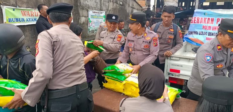 Polsek Denpasar Selatan Gelar Gerakan Pangan Murah di Pasar Jimbar Jaya Renon.