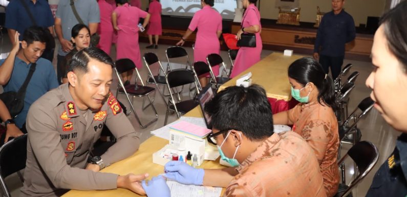 Polresta Denpasar Gelar Bakti Kesehatan Donor Darah Dalam Rangka Hari Jadi Polwan Ke-77.
