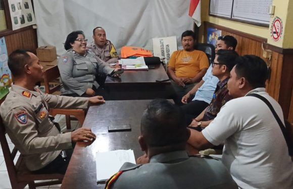 Polsek Dentim Bangun Komunikasi Aktif Melalui Sambang Kamtibmas ke Kantor Kelurahan Kesiman.