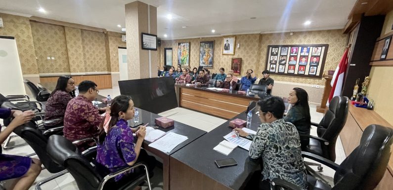 Rapat Monitoring dan Evaluasi Layanan Pertanahan Pada Kantor Pertanahan Kabupaten Badung.