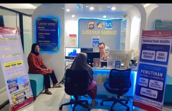 Melalui Polantas Menyapa, Satuan Regident Polres Jembrana Hadir di Mall Pelayanan Publik (MPP).