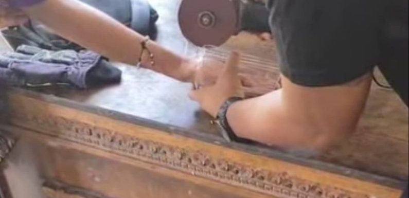 Tangan Tersangkut Botol, Warga Kuta di TolongTim Damkar Badung