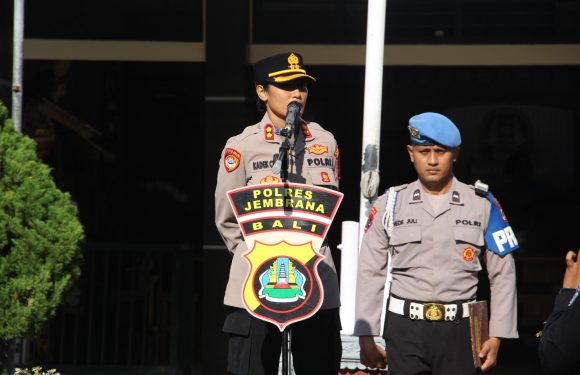 Kapolres Jembrana Tekankan Integritas dan Disiplin Personel dalam Apel Jam Pimpinan.