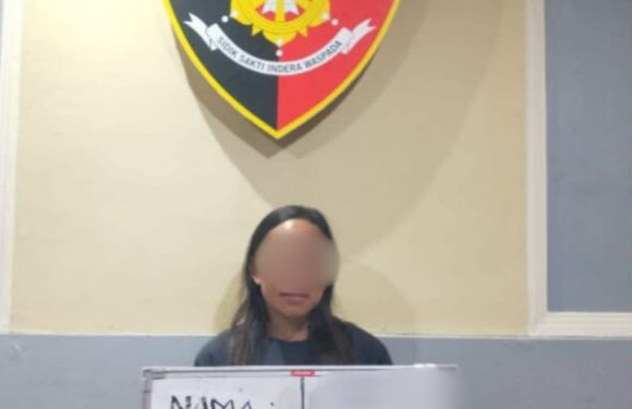 Curi Uang Majikan hingga Delapan Kali, Pelaku Akhirnya Ditangkap Tim Opsnal Polsek Dentim.