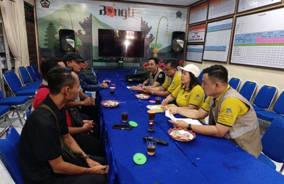 Panitia A Kantah Bangli Melakukan Sidang Terkait Pemeriksaan dan Pembahasan Permohonan Hak atas Tanah Masyarakat di Desa Abuan.