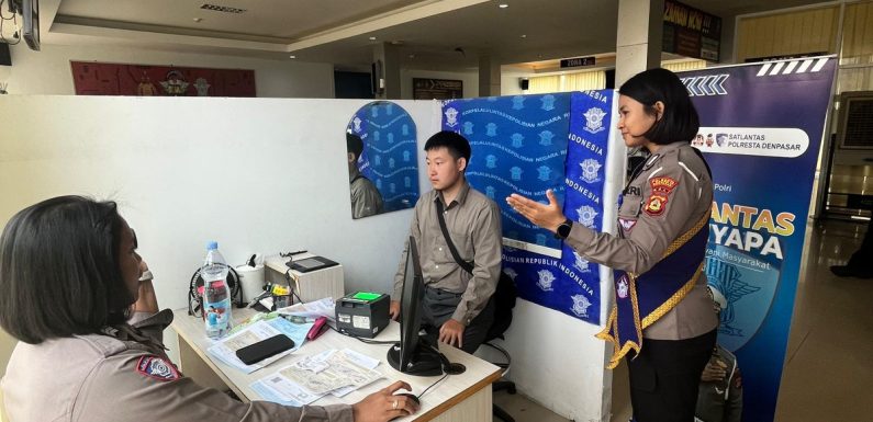 Pelayanan Publik Satpas SIM Polresta Denpasar Melalui “Polantas Menyapa” Berikan Layanan Humanis kepada Masyarakat.