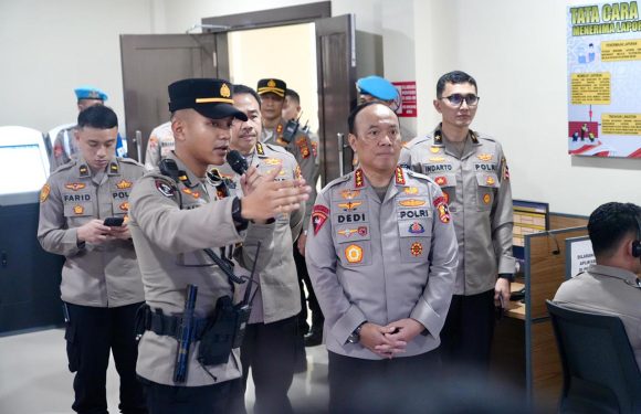 Wakapolri Tinjau Pamapta Polresta Denpasar, Pastikan Kesiapan dan Profesionalisme Personel dalam Memberikan Pelayanan.